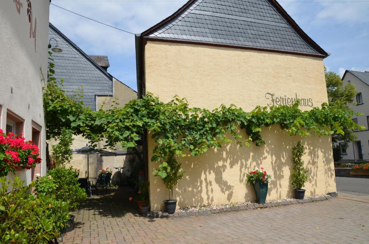 Altes Winzerhaus - Ferienhaus - Housity
