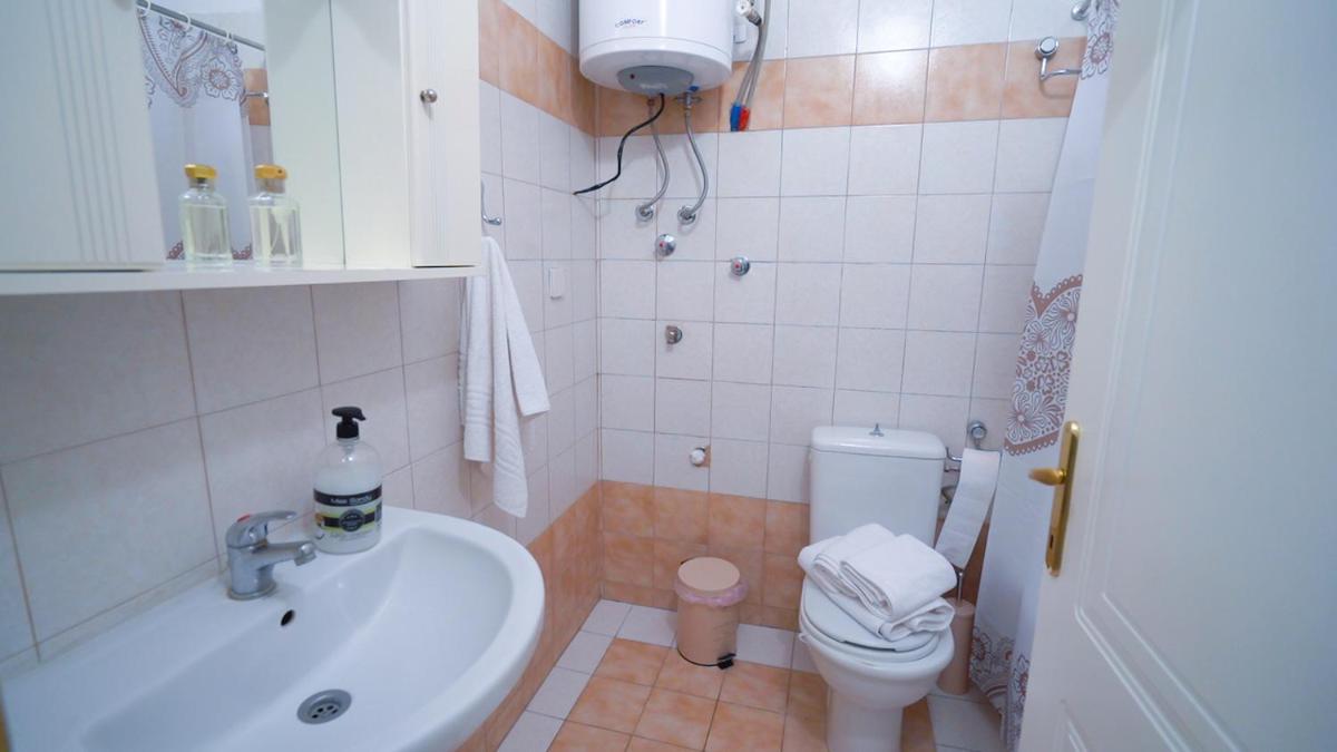 ThirtyFive Apartment - Housity