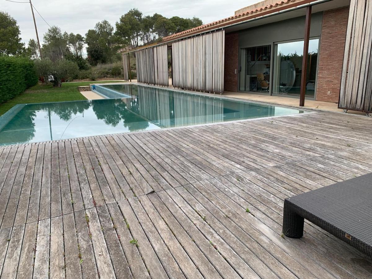 Infinity pool House in Vilopriu - Housity