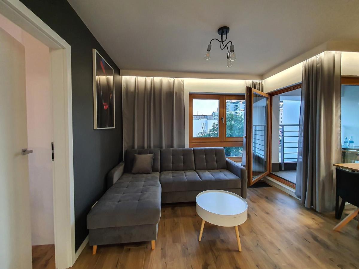 Awanport B21 - Housity