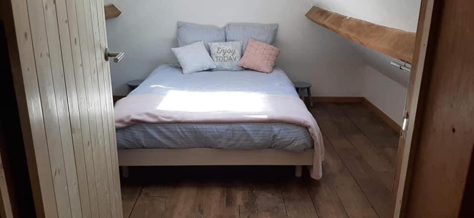 Le Stumo, Neulliac 56300 - Housity