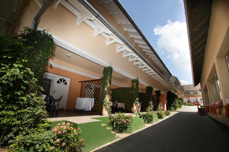 Piknik Wellness Hotel - Housity
