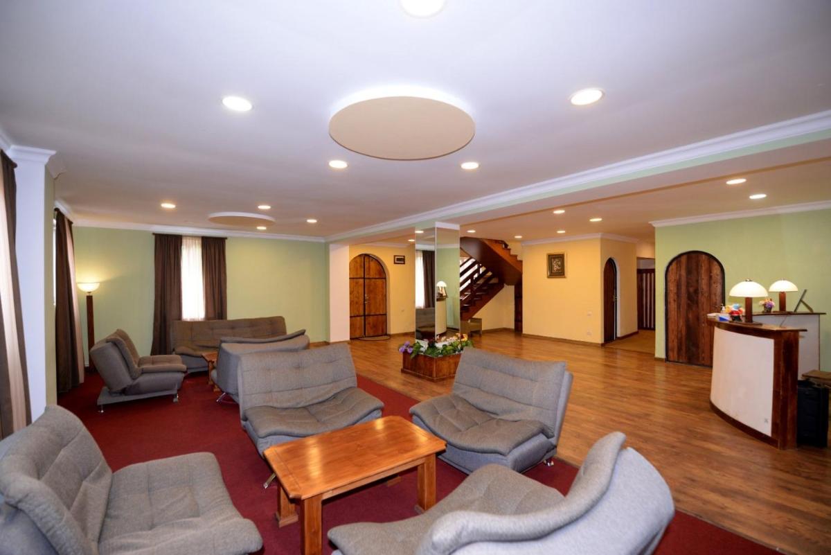 Nran Hatik - Housity