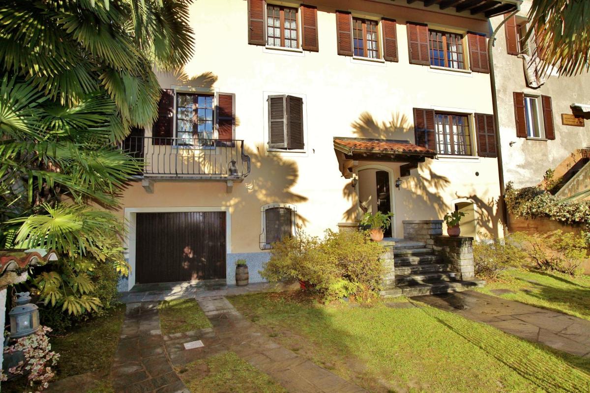 B&B Azalea - Housity