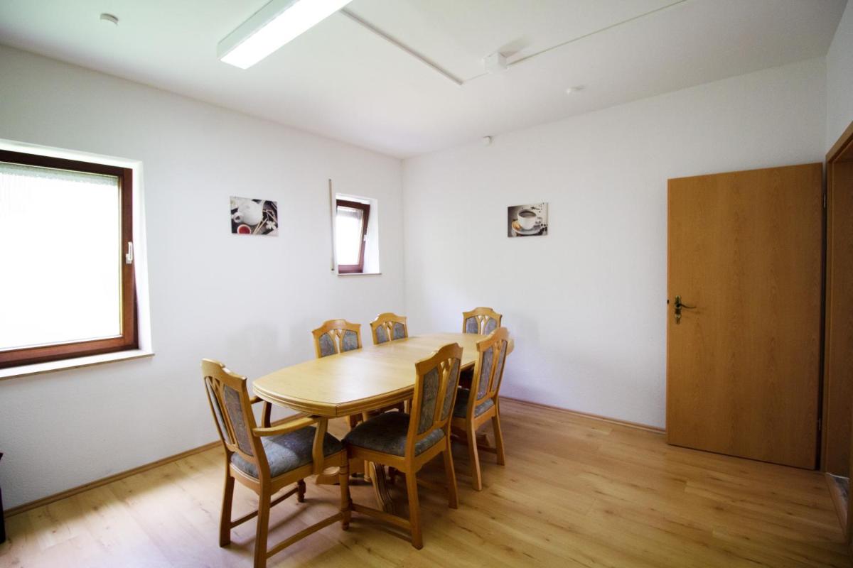 Work & Stay in Niederstotzingen - Housity