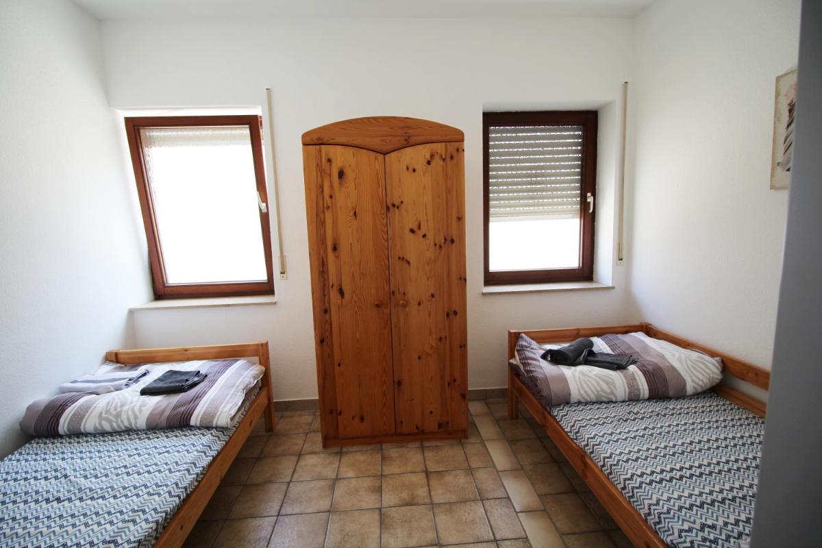 Work & Stay in Niederstotzingen - Housity