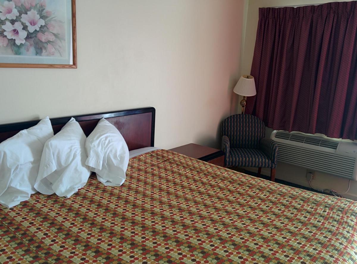 Economy Inn Toledo-Perrysburg - Housity