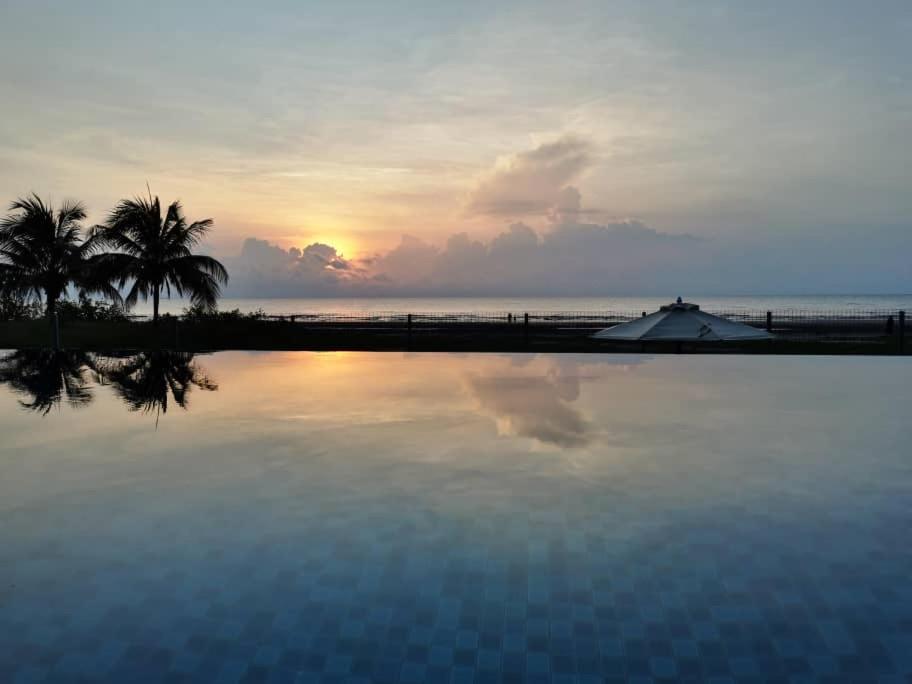 TimurBay Seafront Residence with Sea and Pool view by YeosonSuite - Housity