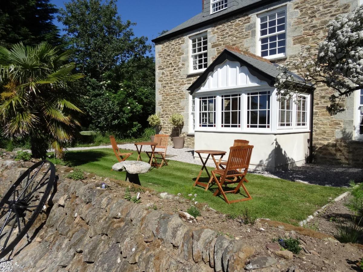 Pengelly Farmhouse B&B - Housity