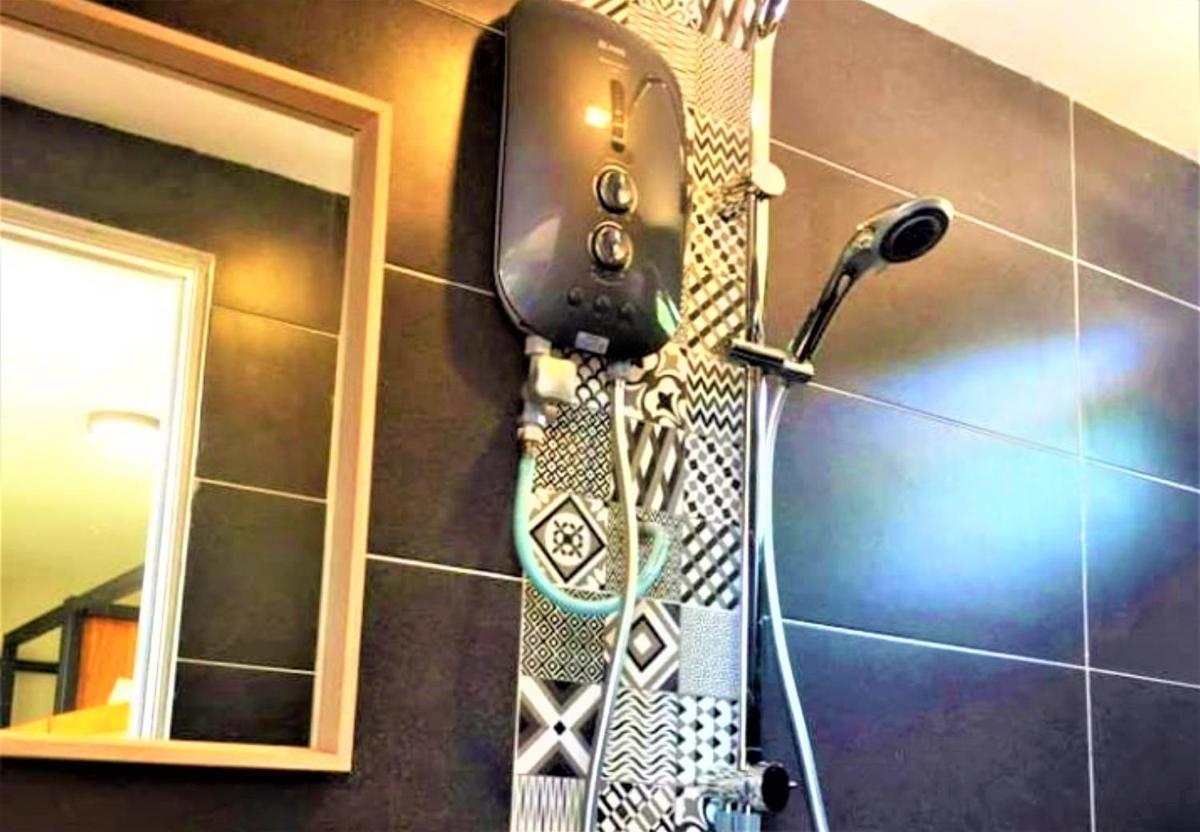 Petak Padin Cottage by The Pool - Housity