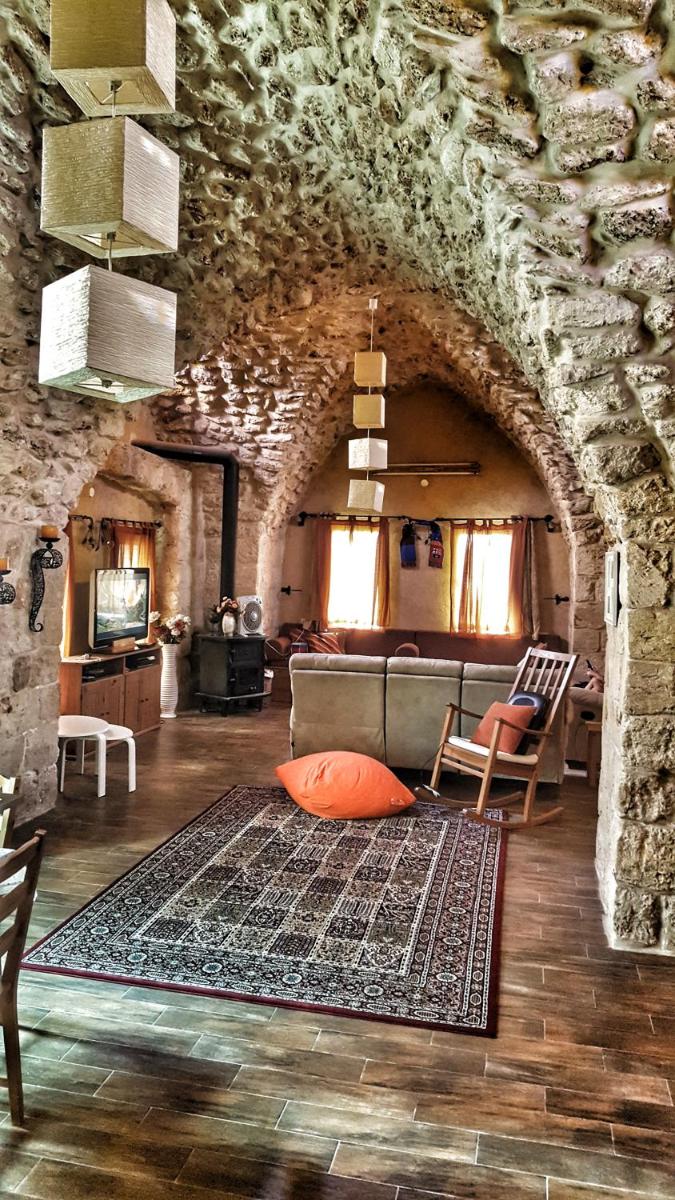19th Century Magical House in Galilee - Housity