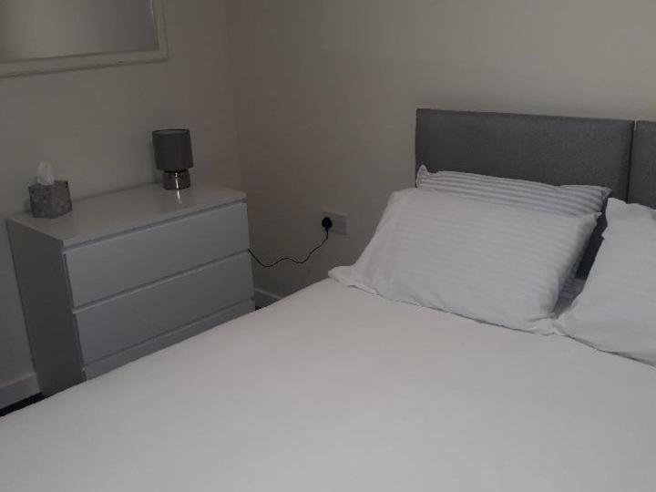 Stonefield Rooms - Housity