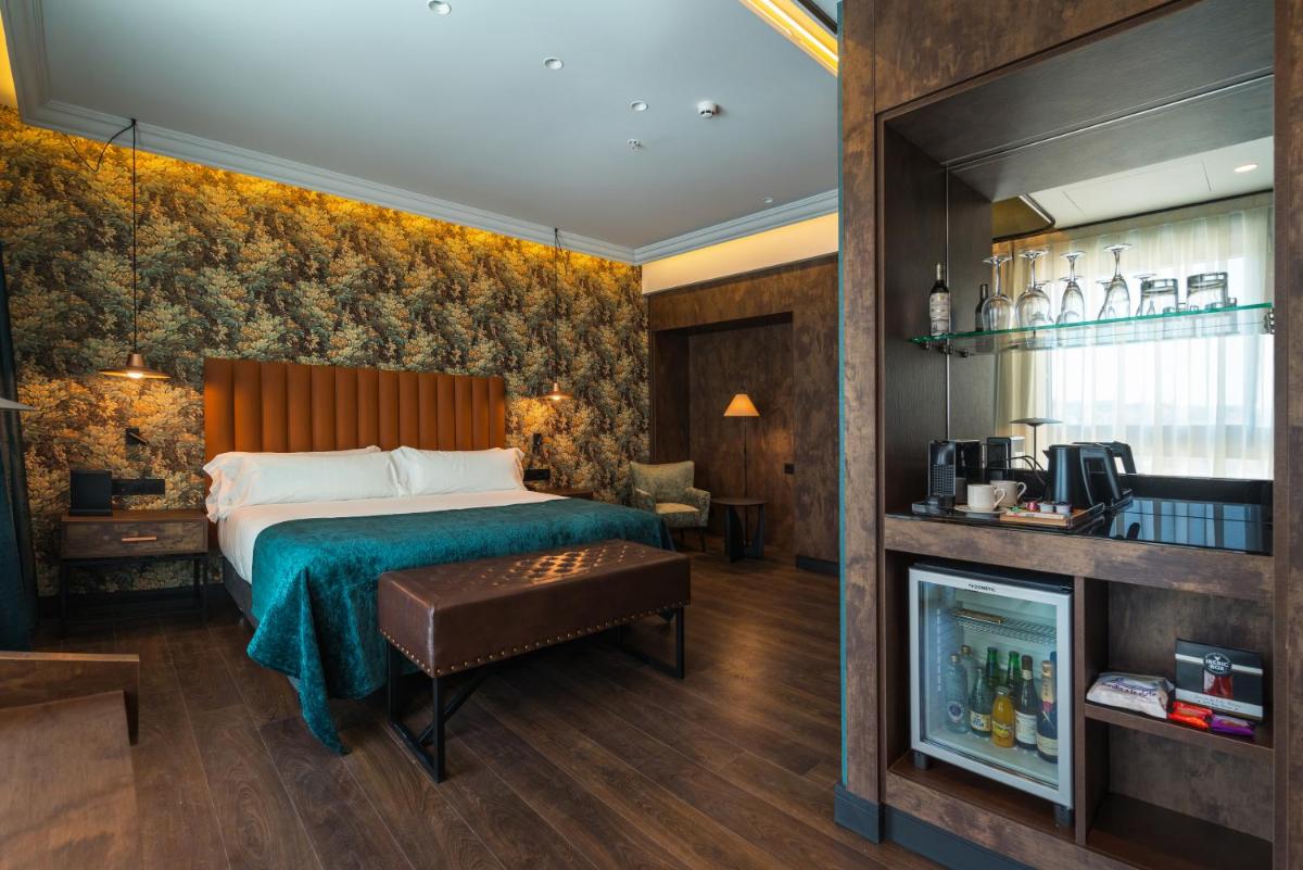 Cama o camas de una habitación en Catalonia Donosti