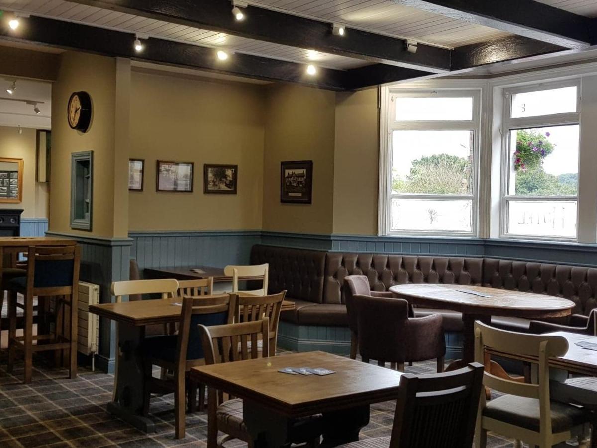 The Bowes Hotel - Housity