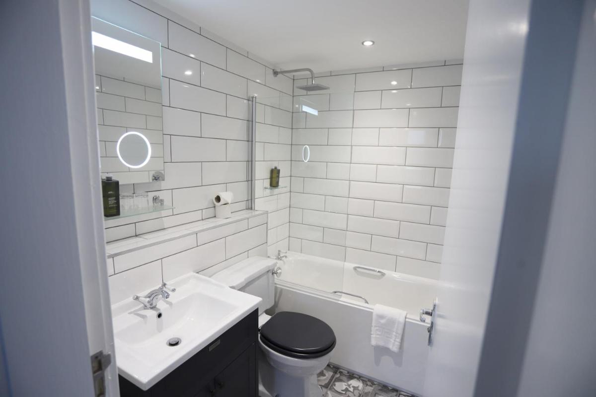 Ben Wyvis Hotel - Housity