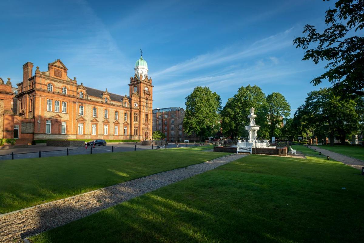 Suitetrails - Clayton Hotel Ballsbridge