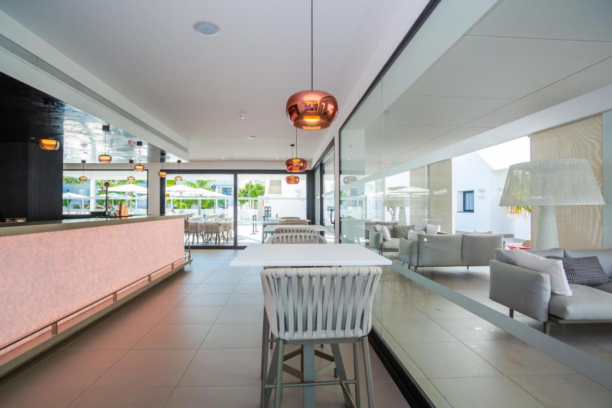 Zona de estar de Migjorn Ibiza Suites & Spa