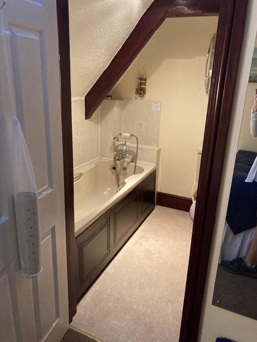 The Old School House Hotel - Housity