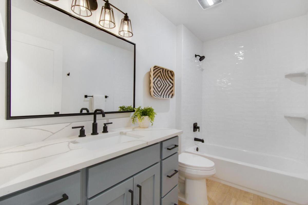 Modern Mesa 1 - Housity