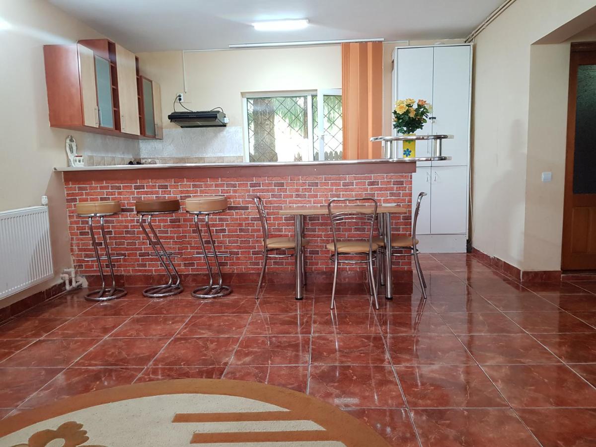 Vila Andra - Housity