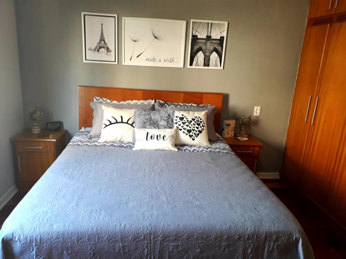 Suitetrails - APARTAMENTO PRAIA GRANDE-CANTO DO FORTE- 2 QUADRAS DA PRAIA WI-FI,NETFLIX e ESTACIONAMENTO