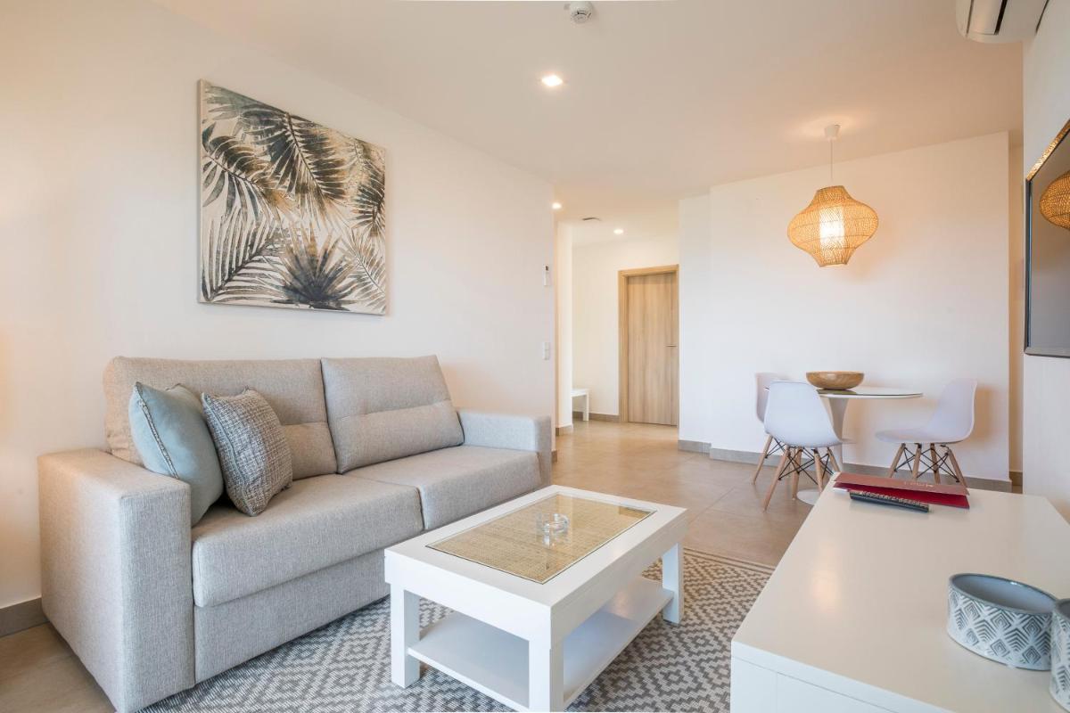 Uma área de estar em Clube Porto Mos - Sunplace Hotels & Beach Resort
