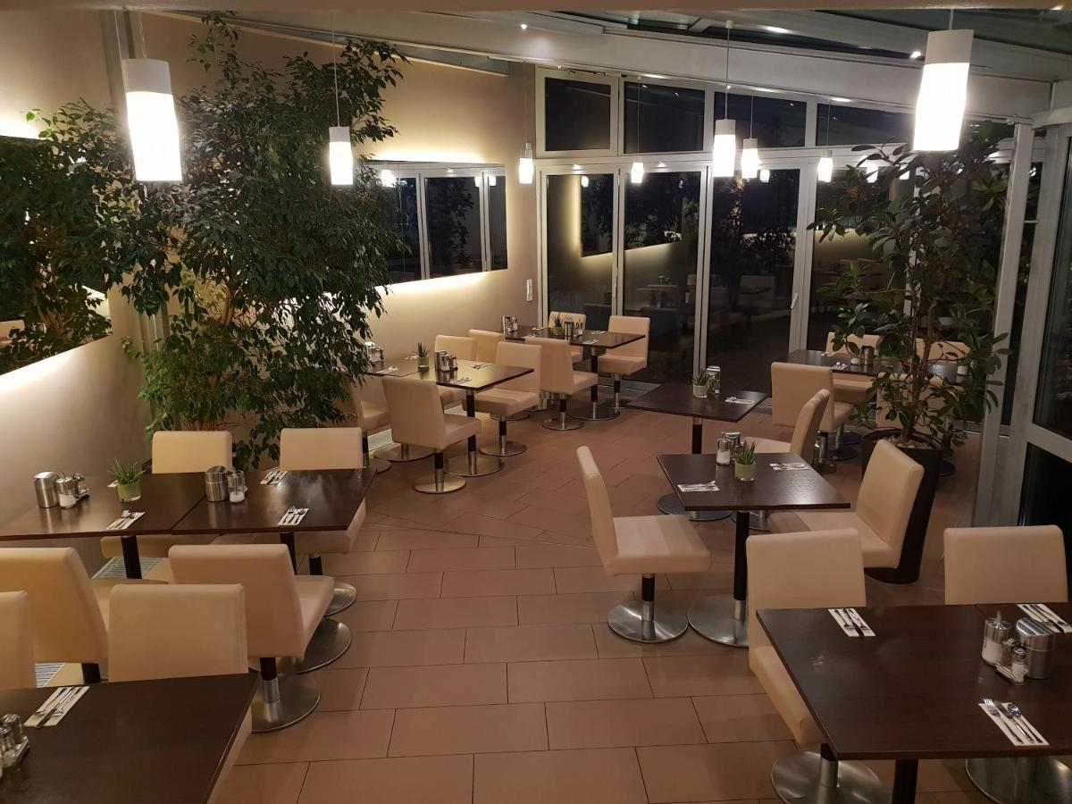 City Hotel Stuttgart - Housity