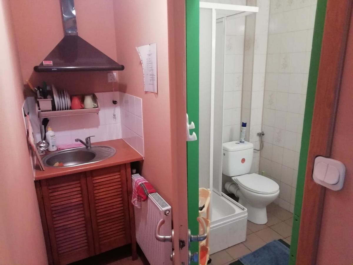 Dworek Sylwia - Housity