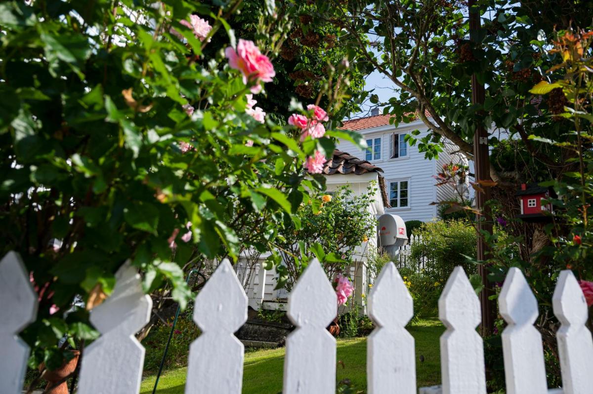 Idylliske Skudeneshavn - Housity