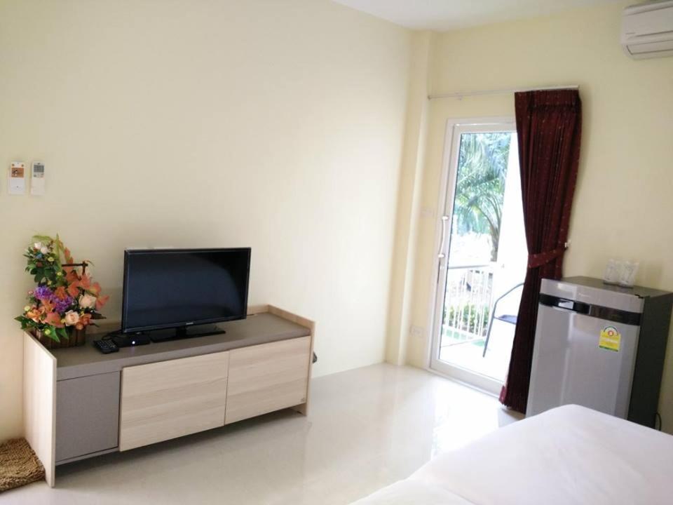 Little Amazon Home - Housity