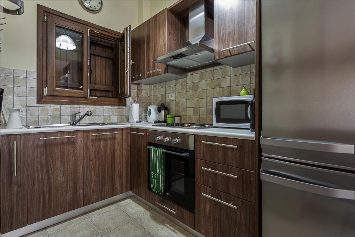 Chiron Residence - Housity