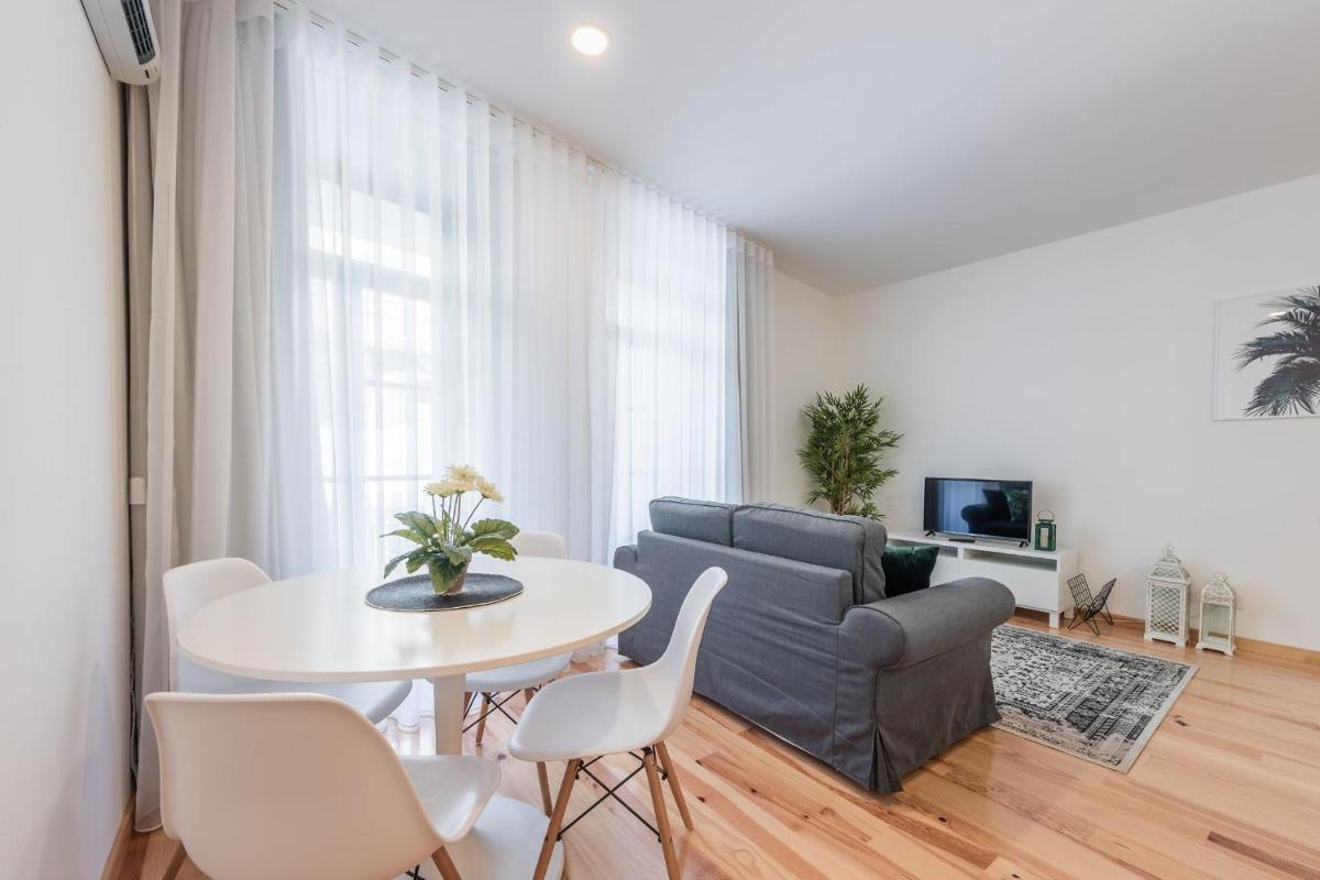 LovelyStay - 1BR Flat w AC and Balcony by Aliados - Housity