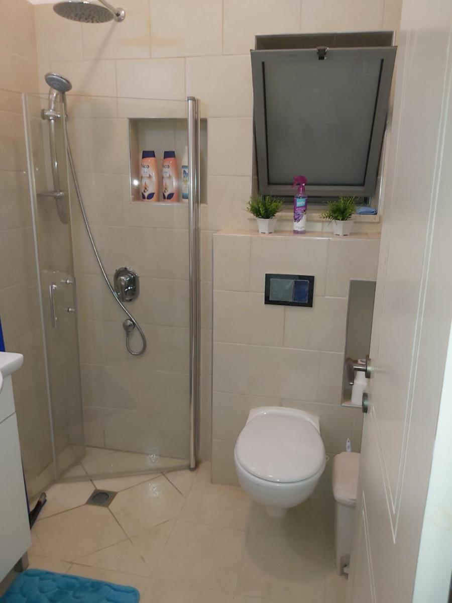 ZEHAVI Guest House - Housity