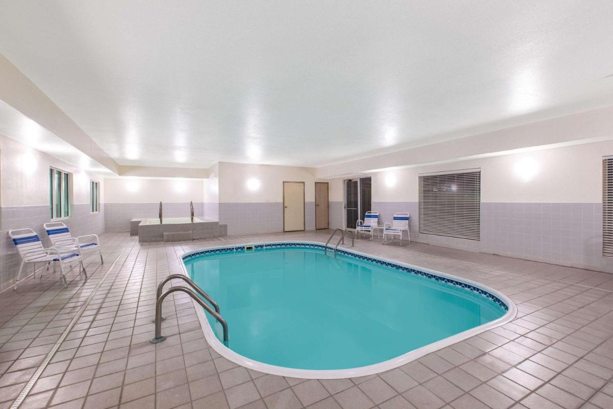 La Quinta Inn by Wyndham Lincoln, Nebraska - Housity