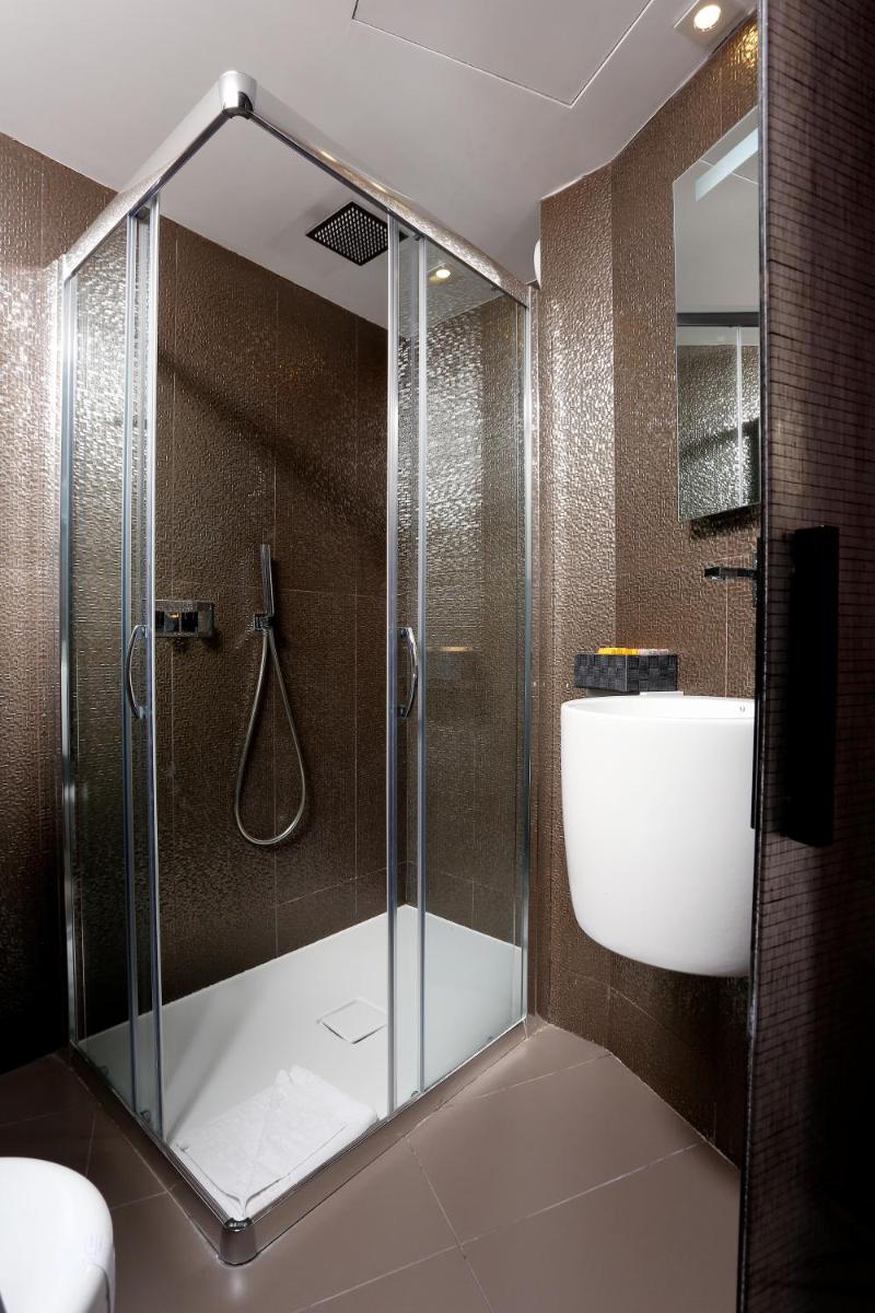 Hôtel Elysées Paris - Housity