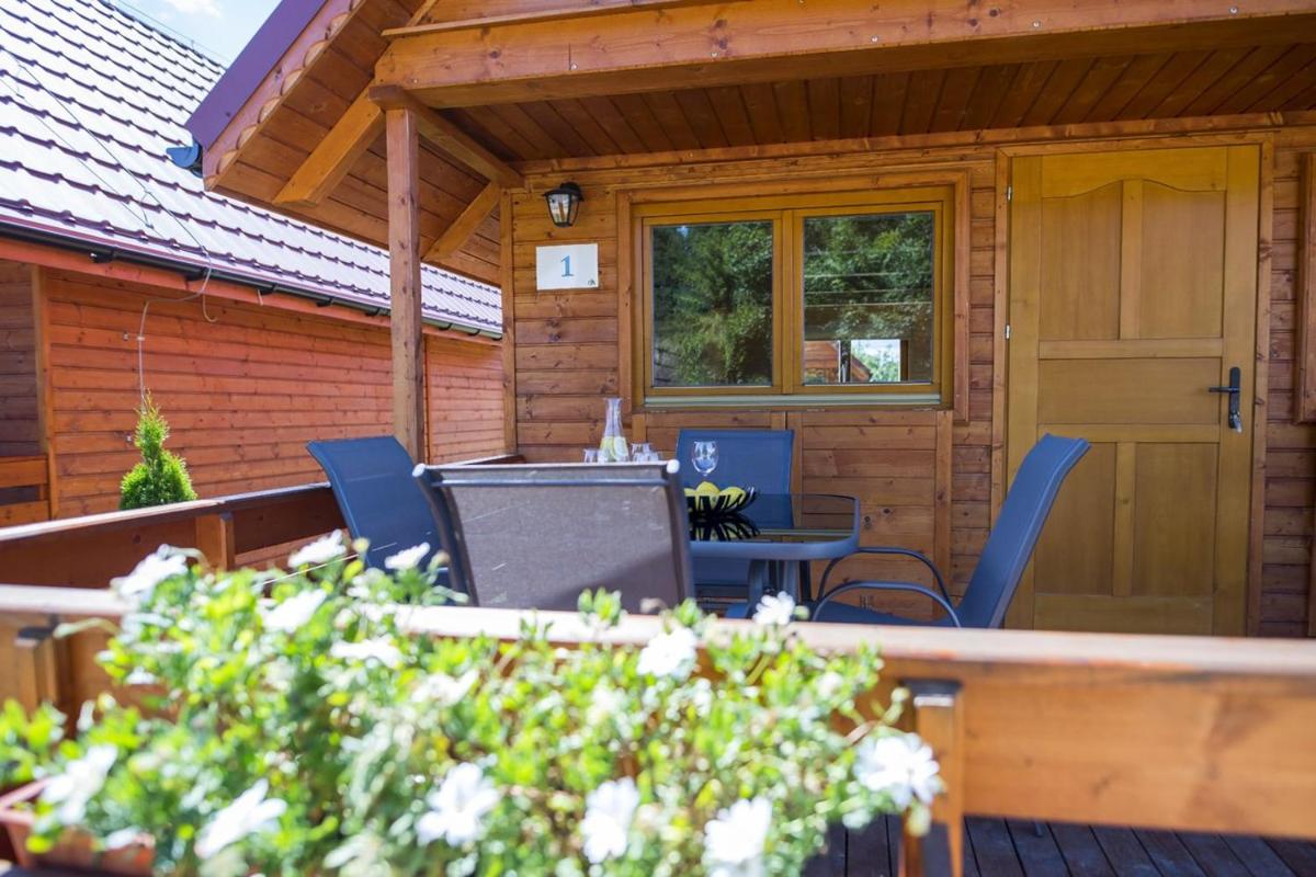 Dadaj Summer Camp - całoroczne domki Rukławki - Housity