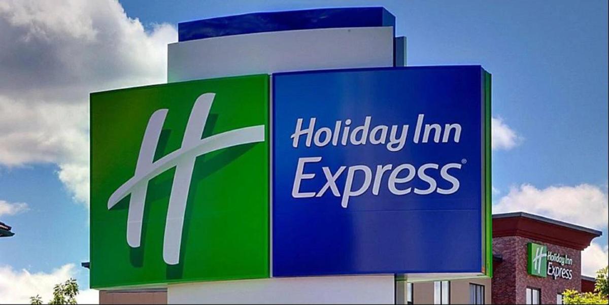 Holiday Inn Express & Suites - Green River, an IHG Hotel - Housity