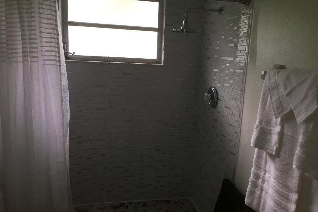 Manatee Palms Rentals - Housity