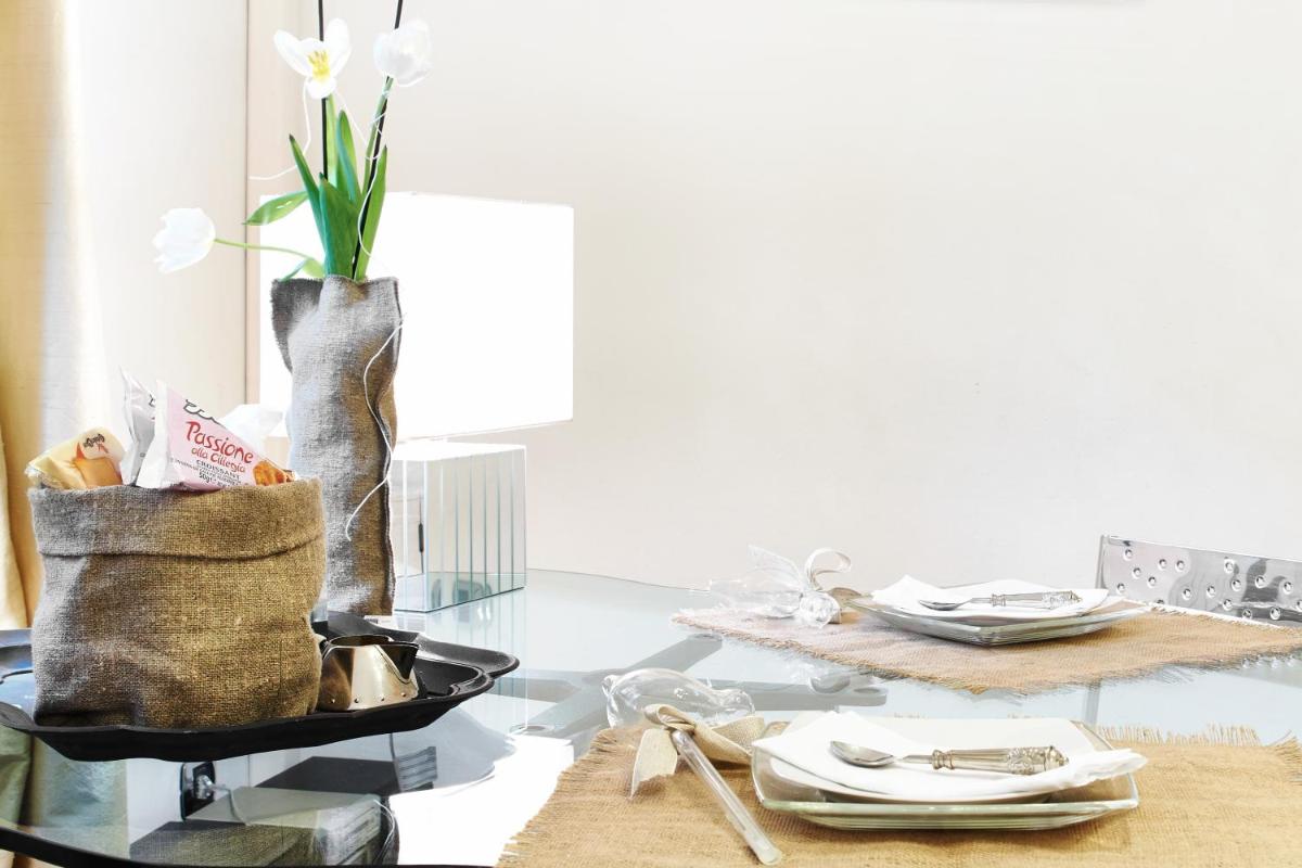 Petite Suite - Housity