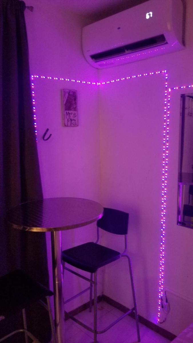 You & Me Tropical Studio - Housity