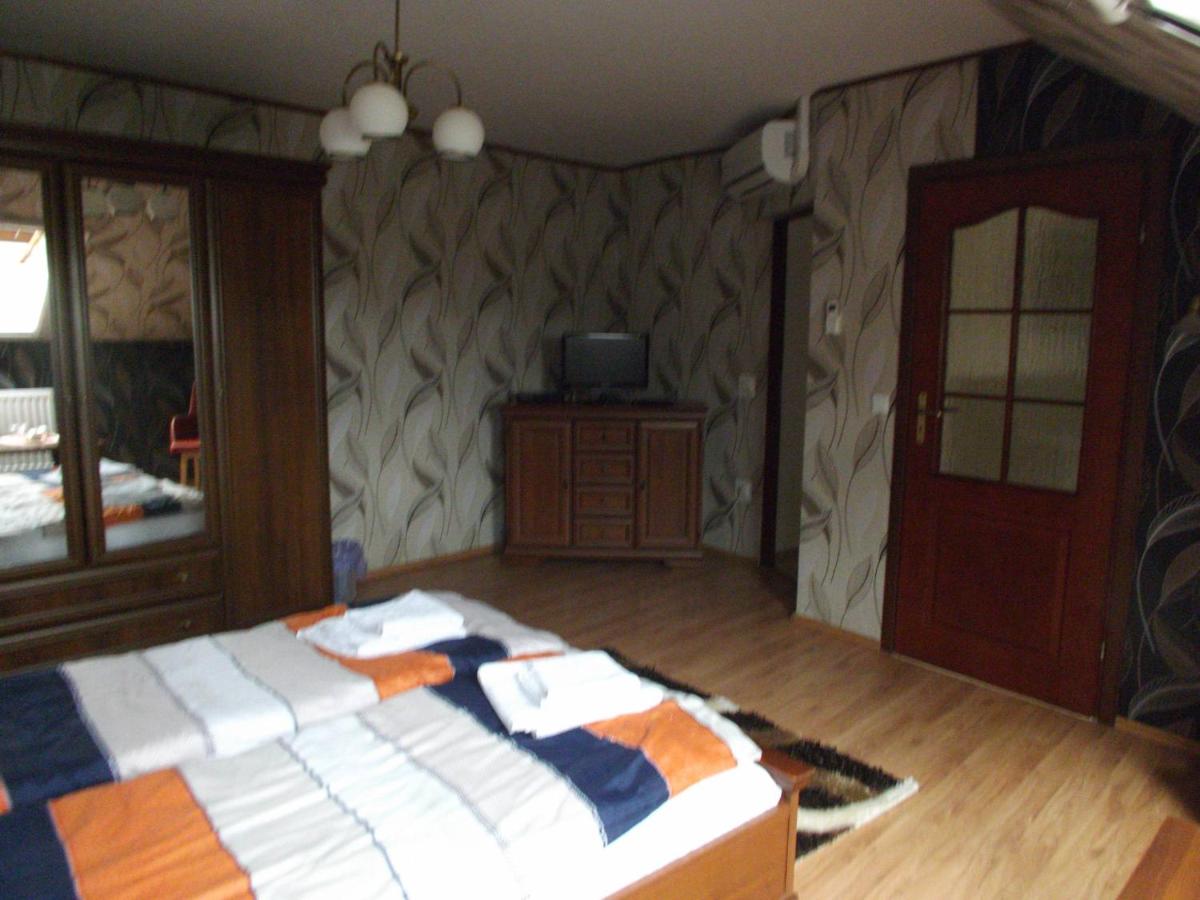 Pan Tadeusz - Housity