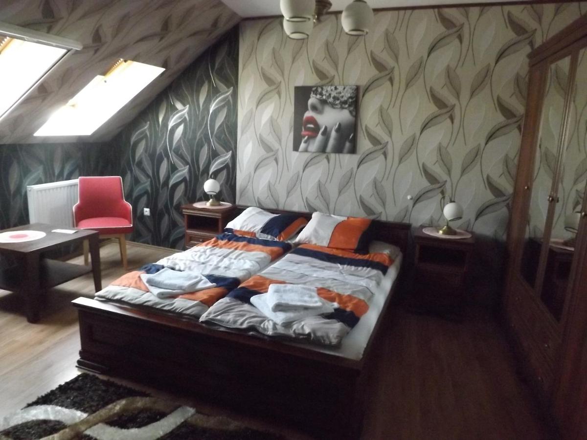 Pan Tadeusz - Housity