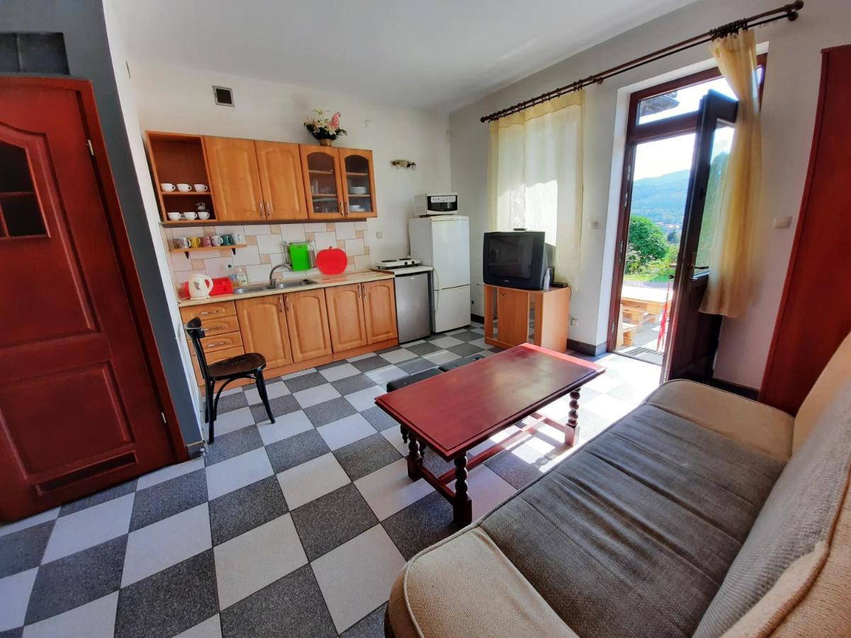 Noclegi w Księgarni - Housity