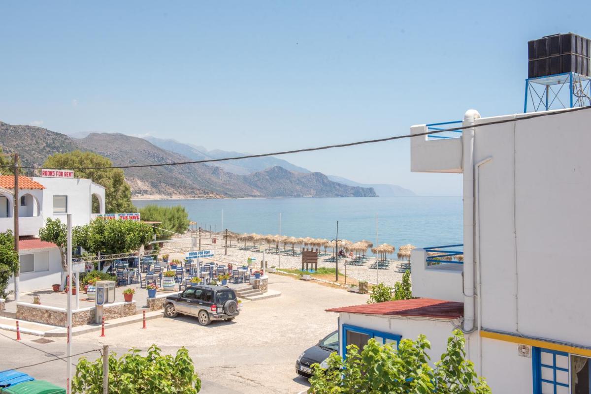 Nikos Rooms - Housity