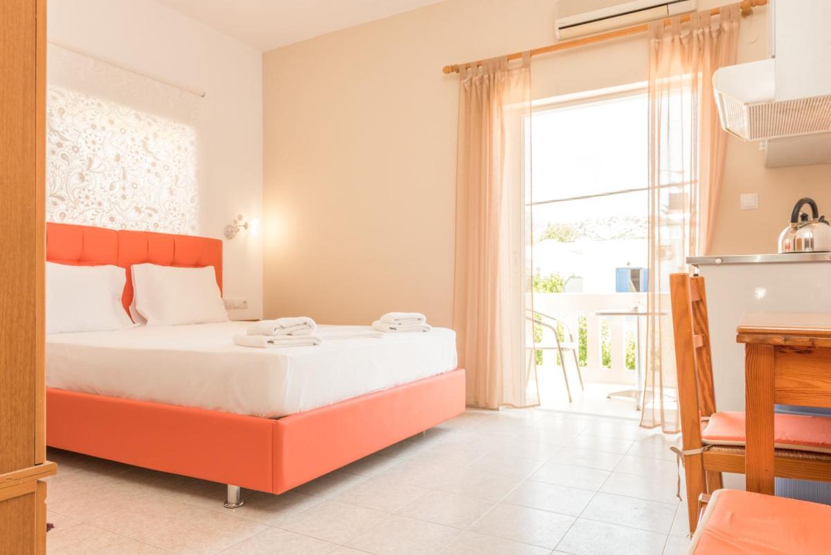 Nikos Rooms - Housity