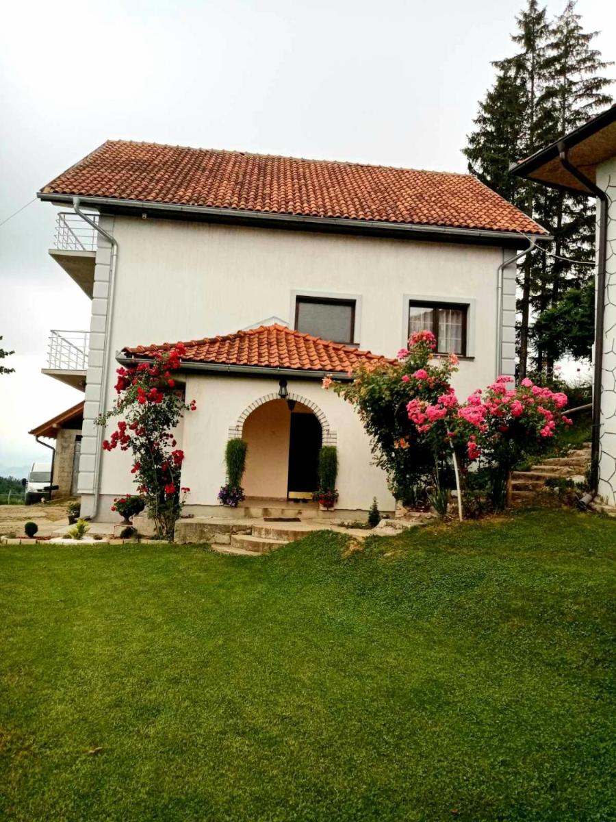 Domaćinstvo Sinđelić - Housity
