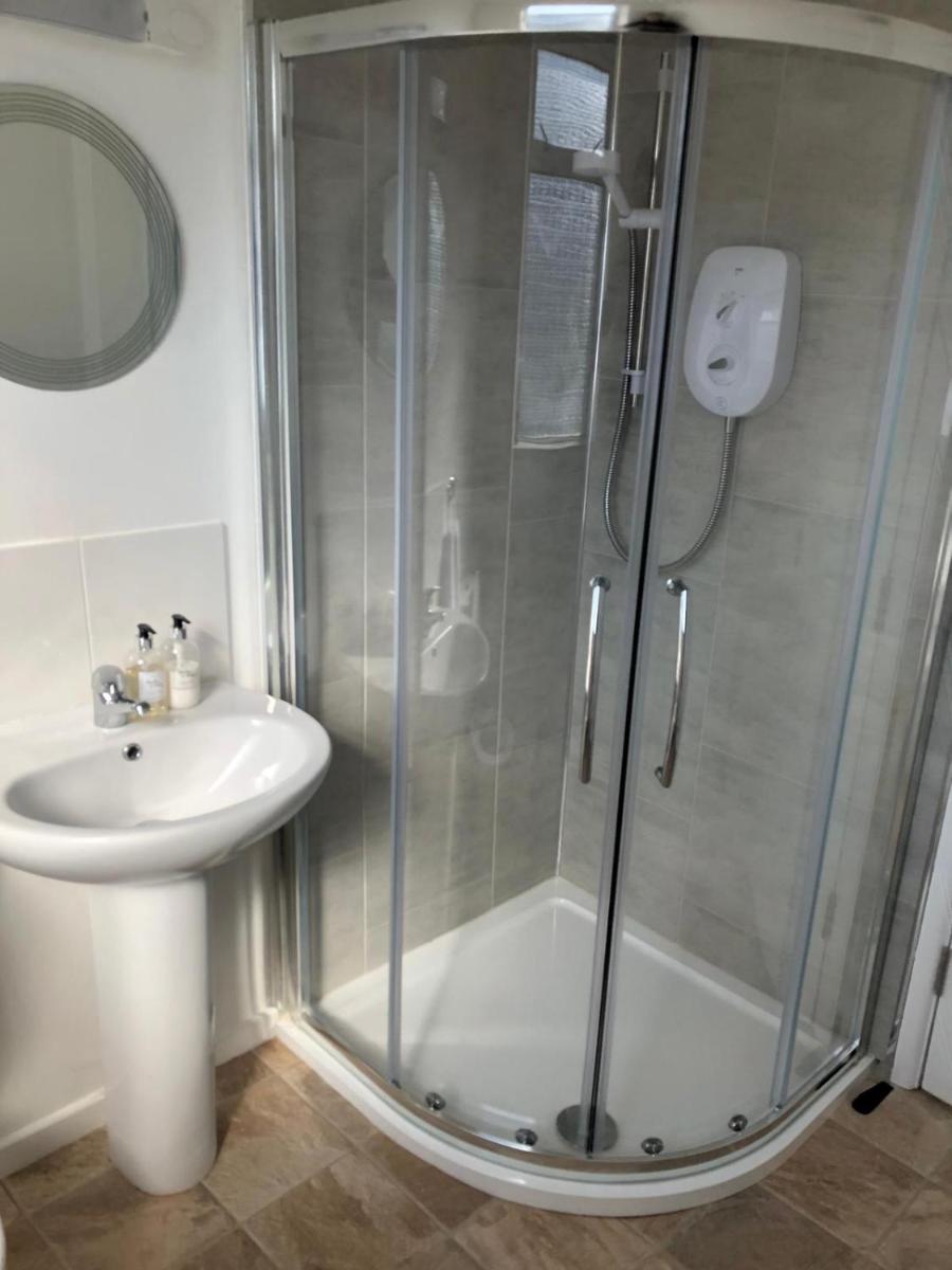 Queen Street Apartments - Housity