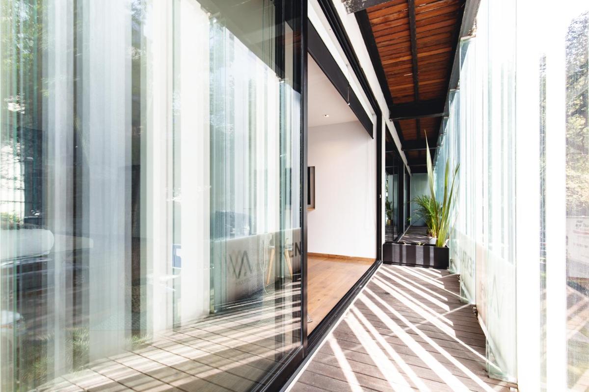 Casai Bright Designer Studio with Balcony in POLANCO - Housity