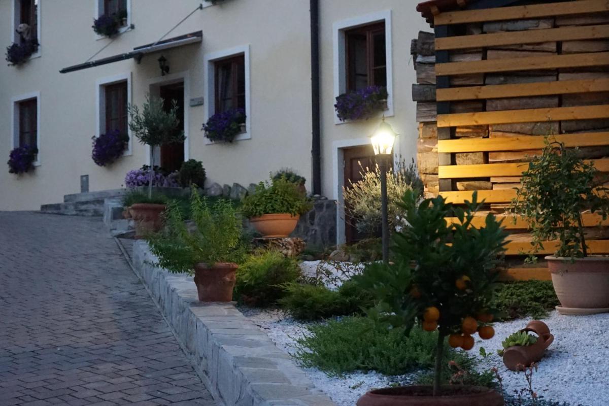 Suitetrails - Sobe Proštija