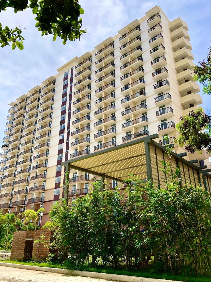 Condo w/ Balcony Near Mactan International Airport - Housity